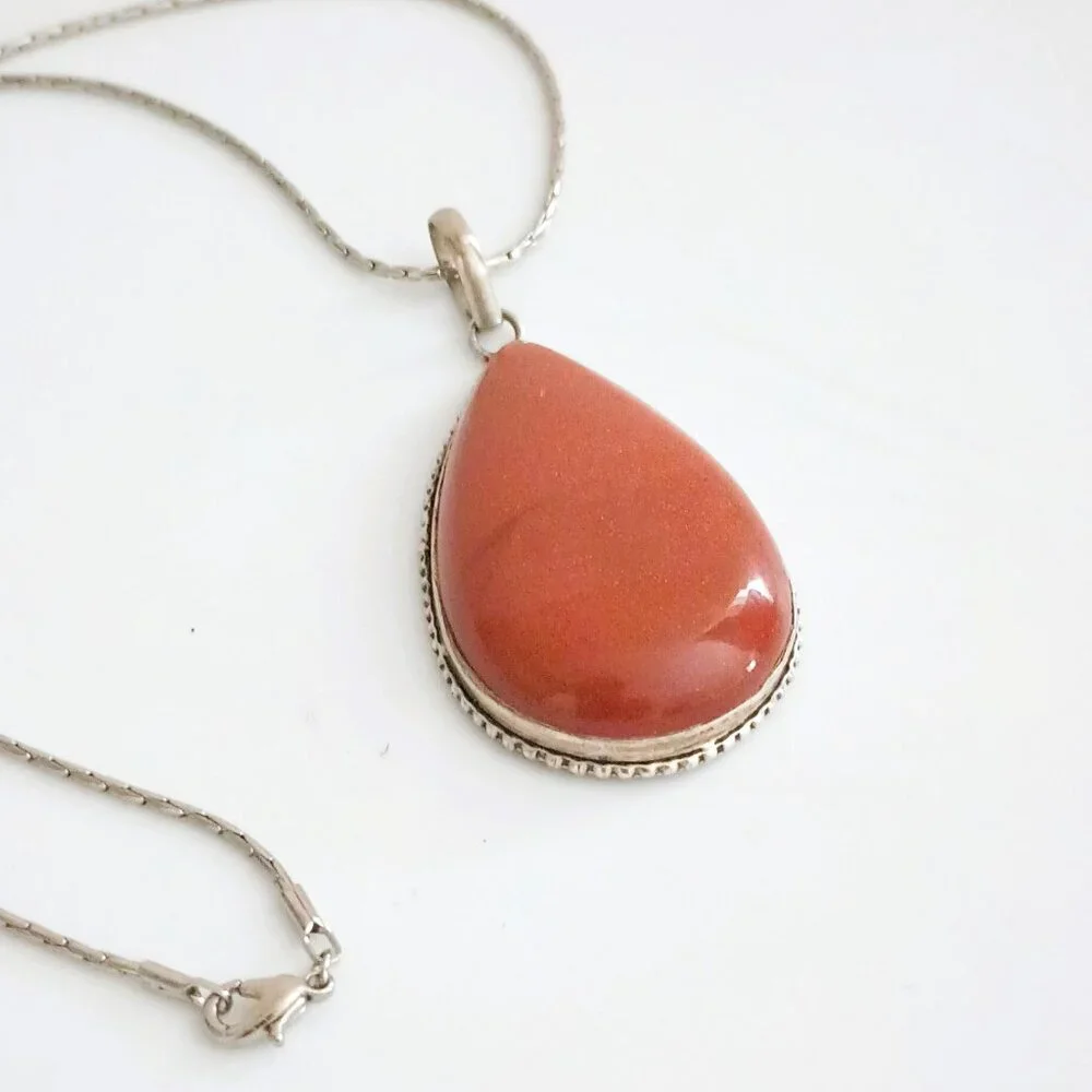 Vtg Teardrop Sandstone Necklace 17